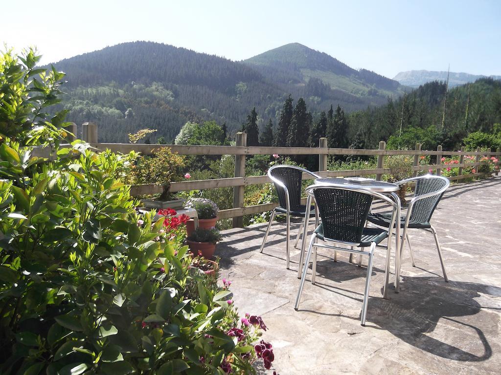 Hotel Casa Rural Madariaga Artea Exterior foto
