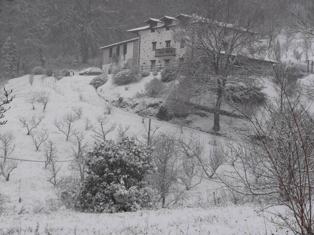 Hotel Casa Rural Madariaga Artea Exterior foto